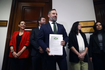 Santiago Abascal presume de "cumplir su palabra" con la moción de censura