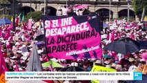 El Zócalo de Ciudad de México fue escenario de una ola rosada en rechazo a la reforma electoral
