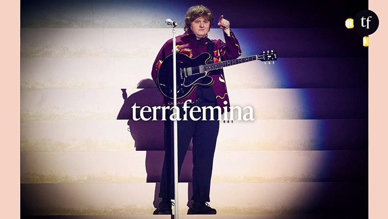 Le chanteur Lewis Capaldi brise le tabou du syndrome de la Tourette sur scène