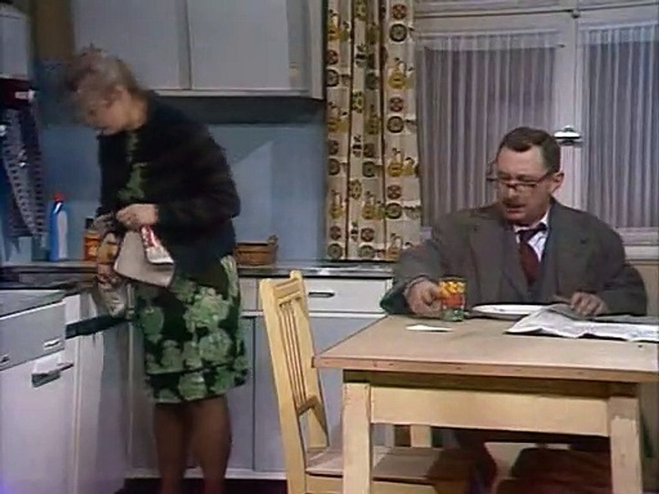 Ein Herz Und Eine Seele E13-Der Ofen ist aus