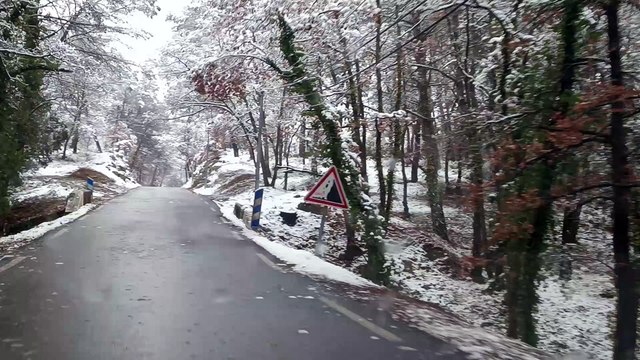 TRETS KIRBON dans un magnifique paysage de neige en caméra embarquée
