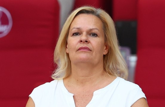 Deutsche Bundesministerin warnt vor „massiver“ Gefahr durch russische Hacker