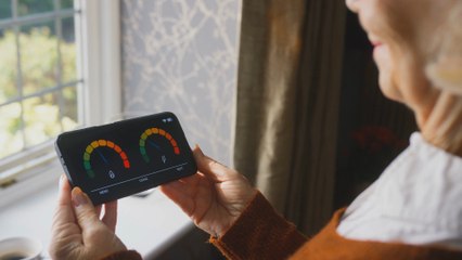 Energy price cap to fall but bills to rise