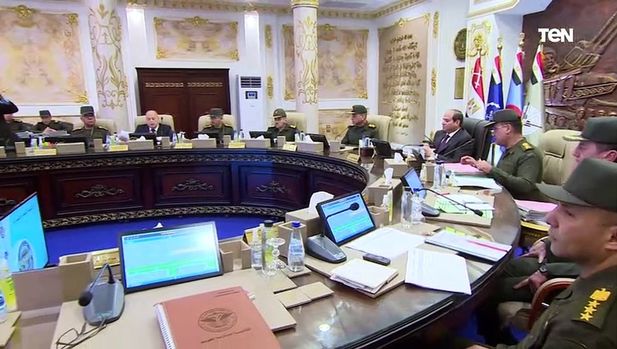 الرئيس عبد الفتاح السيسي يشهد اختبارات المتقدمين لعدد من وظائف الهيئات التابعة لوزارة النقل