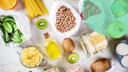 Smoothie de concombre, chèvre et menthe, minis-brochettes d'agneau épicées