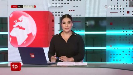 Padres de familia protestan en la Dirección Departamental de Educación exigiendo ítems