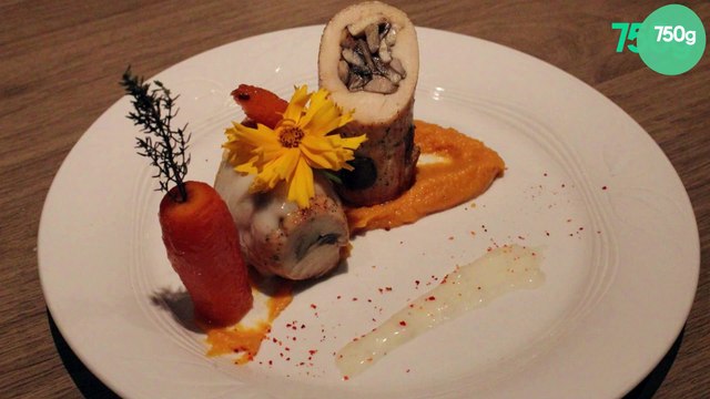 Cannelloni de poulet aux champignons sauce suprême, purée de patate douce et carottes glacées