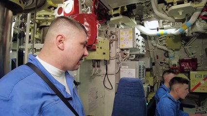 Submarino ruso lanzando misil desde el mar de Japón