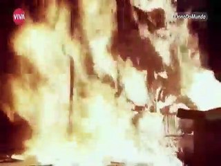 Novela O Dono do Mundo (1991) - Felipe salva Márcia de um incêndio