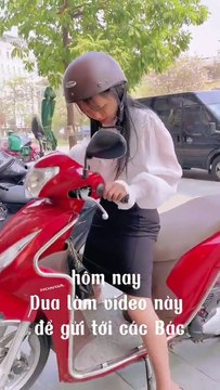 Phúng Phính khóc nấc chia tay người hỗ trợ, đành phải dang dở ước mơ