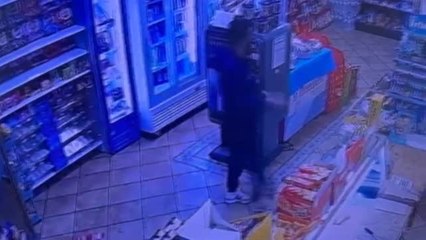Detienen a un ladrón tras agredir violentamente a la dependienta de una tienda en Alicante