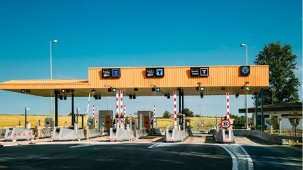 Télécharger la video: Pourquoi les péages sans barrière mécontentent certains automobilistes