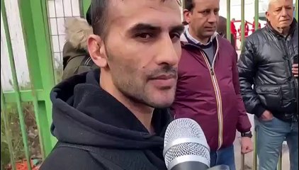 "Erano su quella barca", al PalaMilone di Crotone l'angoscia dei parenti delle vittime di Cutro
