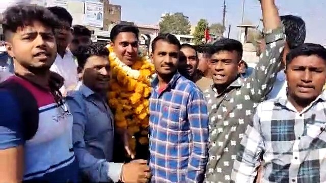 14 सूत्रीय मांगों को लेकर विधायक बलजीत यादव ने काले कपड़े पहन लगाई दौड़