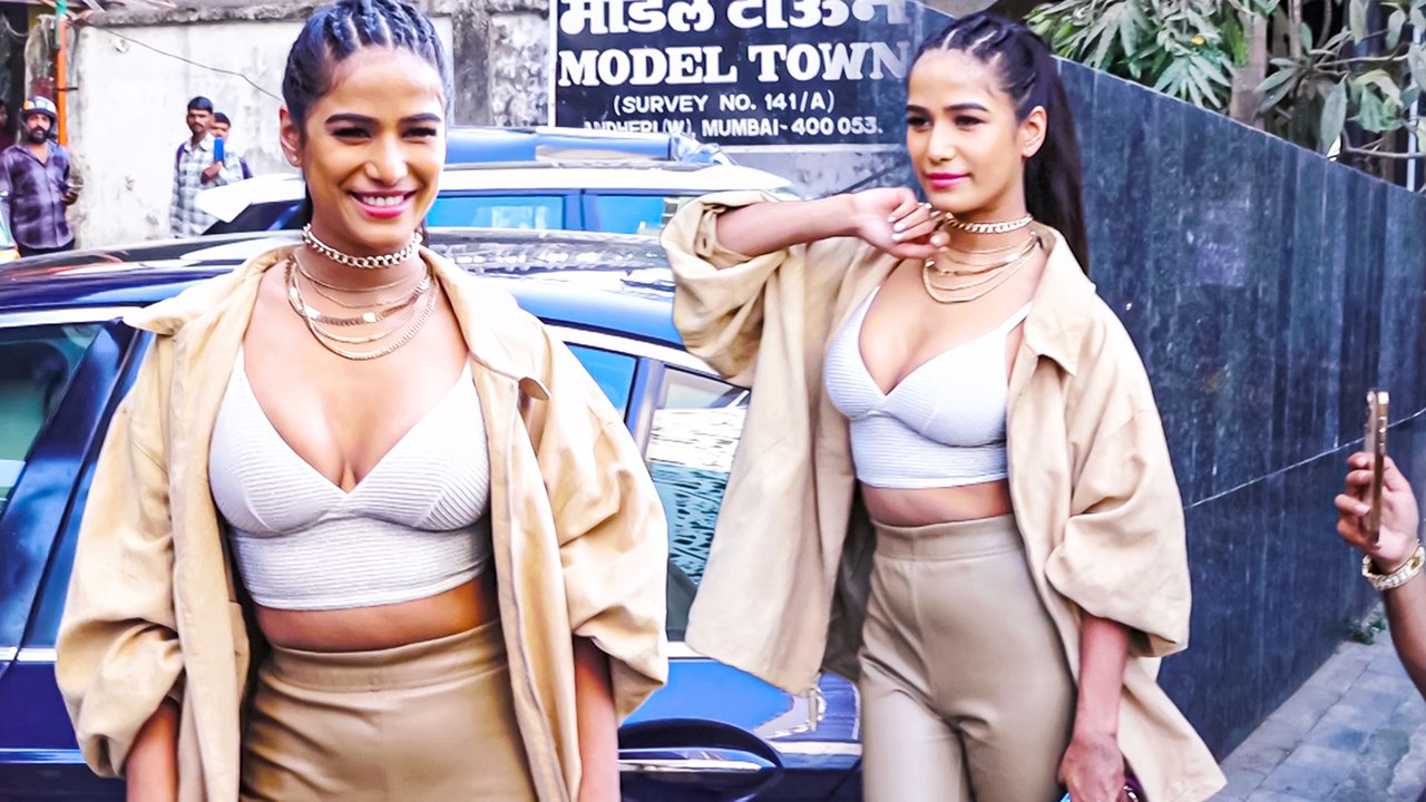 Poonam Pandey Lock Upp 2 सीजन  में जेलर बनाना पसंद करेंगी