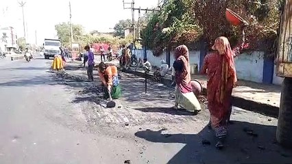 नीमच में जिम्मेदार सोते रहे, हो गया नाक के नीचे घटिया सड़क निर्माण