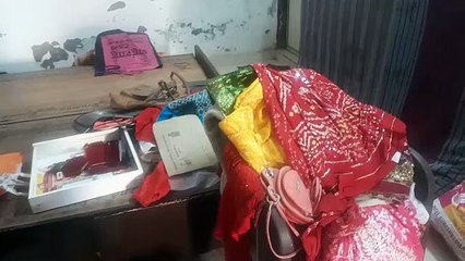 तीन घरों में चोरों का धावा, लाखों का सामान और नकदी ले गए