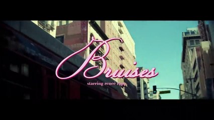 Reneé Rapp : la nouvelle sensation pop brille avec "Bruises"