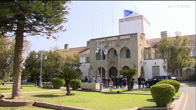 Κύπρος: Σε κλίμα συγκίνησης η συνάντηση Χριστοδουλίδη-Αναστασιάδη στο προεδρικό μέγαρο