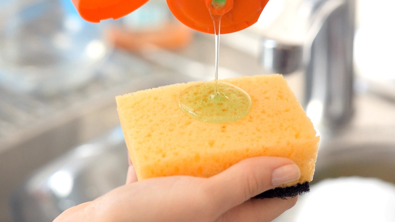 Fabuloso Recalls 4 9 Million Bottles of Cleaner for Possible Bacteria Growth