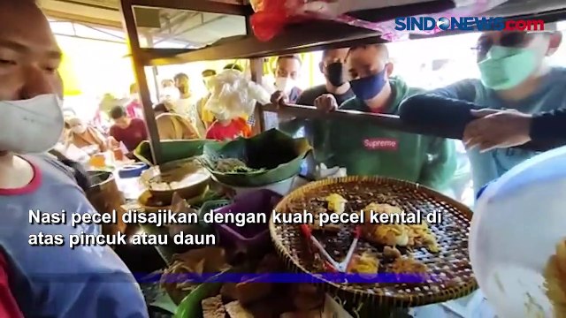 Perlu Dicoba, Kuliner Legendaris Nasi Pecel Pincuk Layang Waru