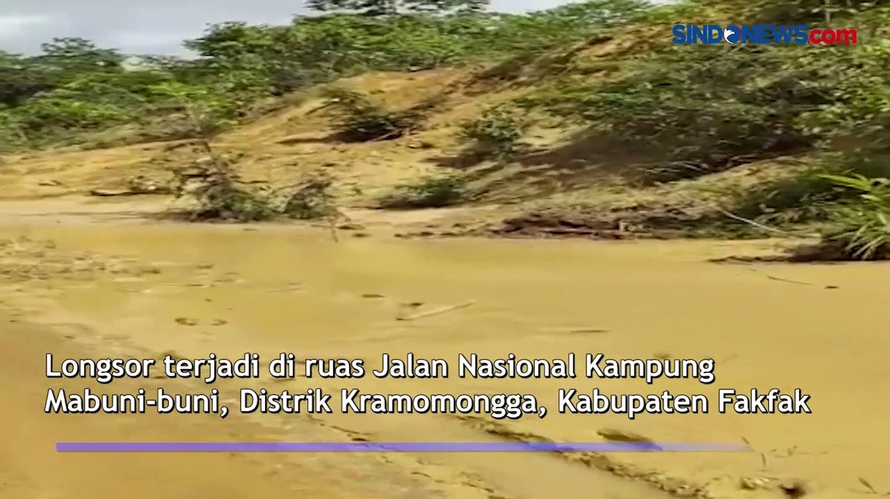 Longsor di Jalan Nasional Kabupaten Fakfak Bahayakan Pengendara