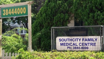 Queensland government left to 'mop up' after doctor's opioid substitution service ends, minister says