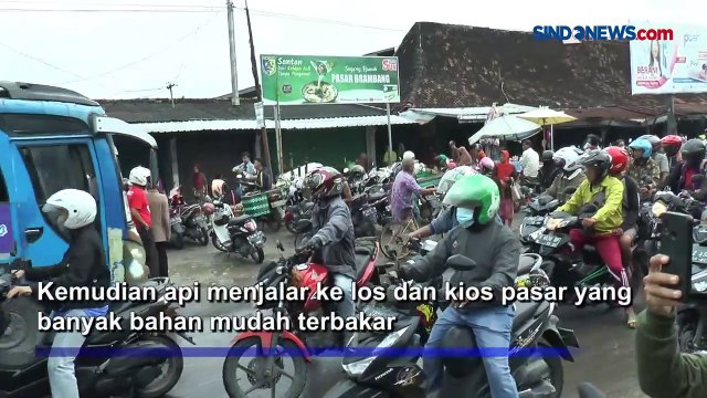 Ratusan Kios di Pasar Karangawen Demak Hangus Terbakar