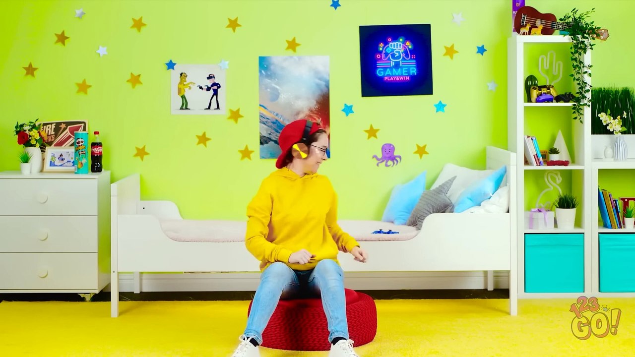 WE BUILT AN AMUSEMENT PARK || Incredible Room Makeover! DIY Crafts for Kids & Adults by 123 GO!