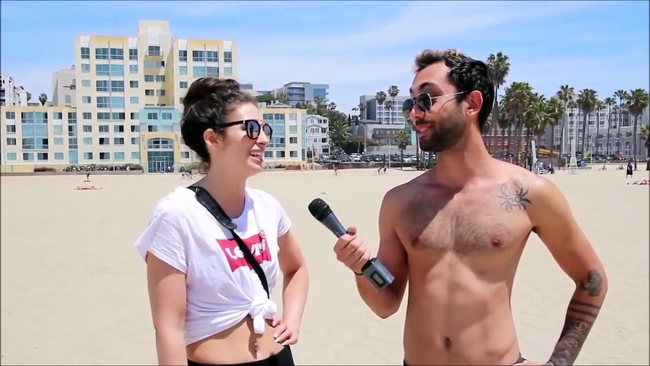 228. College Girls Thoughts On the Perfect First Date