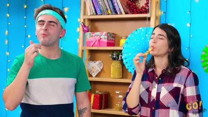 RETO DE PADRES vs. NIÑOS || ¡Tucos de crianza! Ideas de cocina y DIYs yo vs. mi abuela por 123 GO!