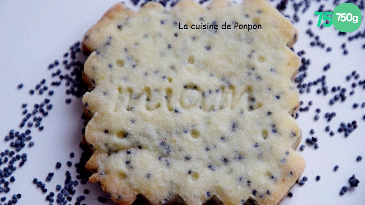 Biscuit aux graines de pavot et poudre d'écorce de combava, sans œufs
