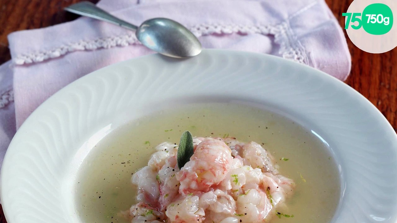 Tartare de langoustines, langoustines vapeur et bouillon au gingembre