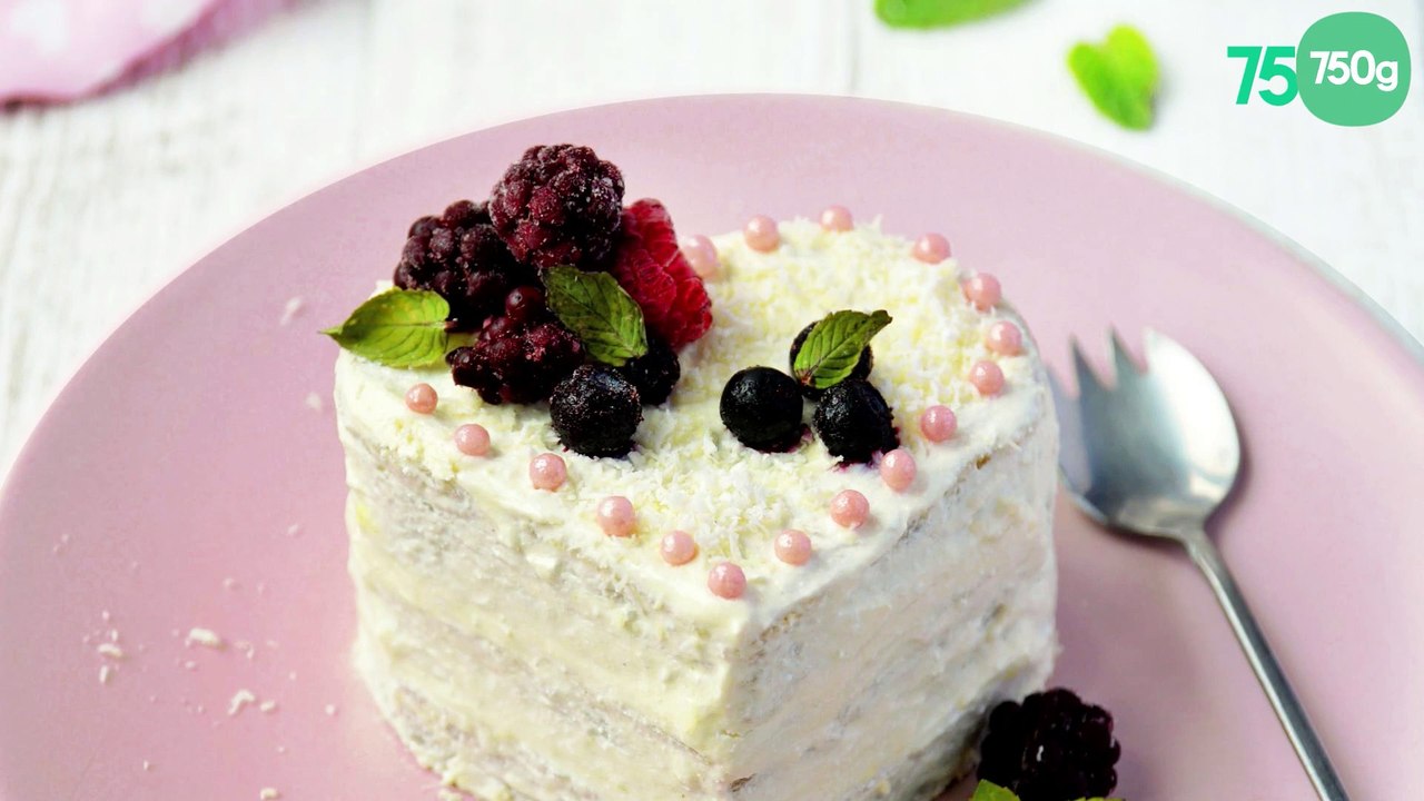 Layer cake aux fruits rouges