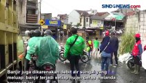 Hujan Deras, 3 Mobil Warga Nyaris Hanyut Terbawa Arus di Cimahi