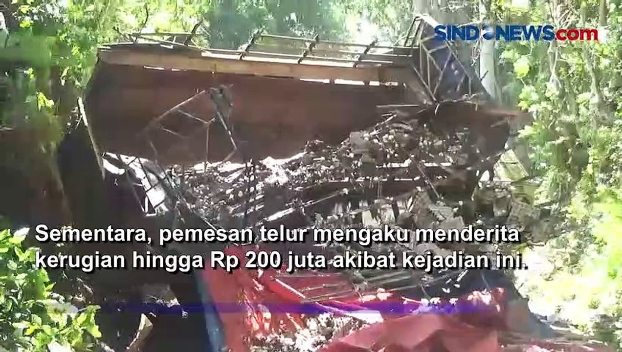 Ikuti Google Maps, Truk Pengangkut 6 Ton Telur Terguling di Bali