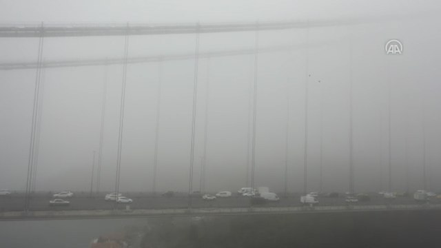 İstanbul'da sis etkili oldu