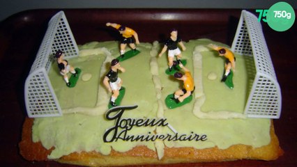 Gâteau d'anniversaire "Terrain de football"