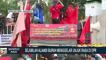 Download Video: Tolak Pengesahan Perppu Cipta Kerja, Aliansi Buruh Gelar Unjuk Rasa di Depan Gedung DPR!