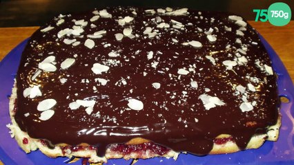 Gâteau au yaourt à la confiture