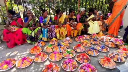 तमिलनाडू सीएम स्टालिन का जन्मदिन मनाने पहुंचे डीएमके कार्यकर्ता... देखें वीडियो..