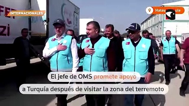 Durante su visita a Turquía, la OMS prometió ayudar a los afectados por el terremoto