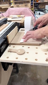 Elsa inlay for my niece’s birthday present - Woodworking Skills #woodtok #woodworking