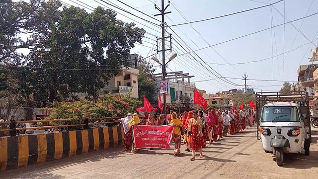 प्रदेशव्यापी हड़ताल, आंगनबाड़ी केंद्रों पर लटके रहे ताले