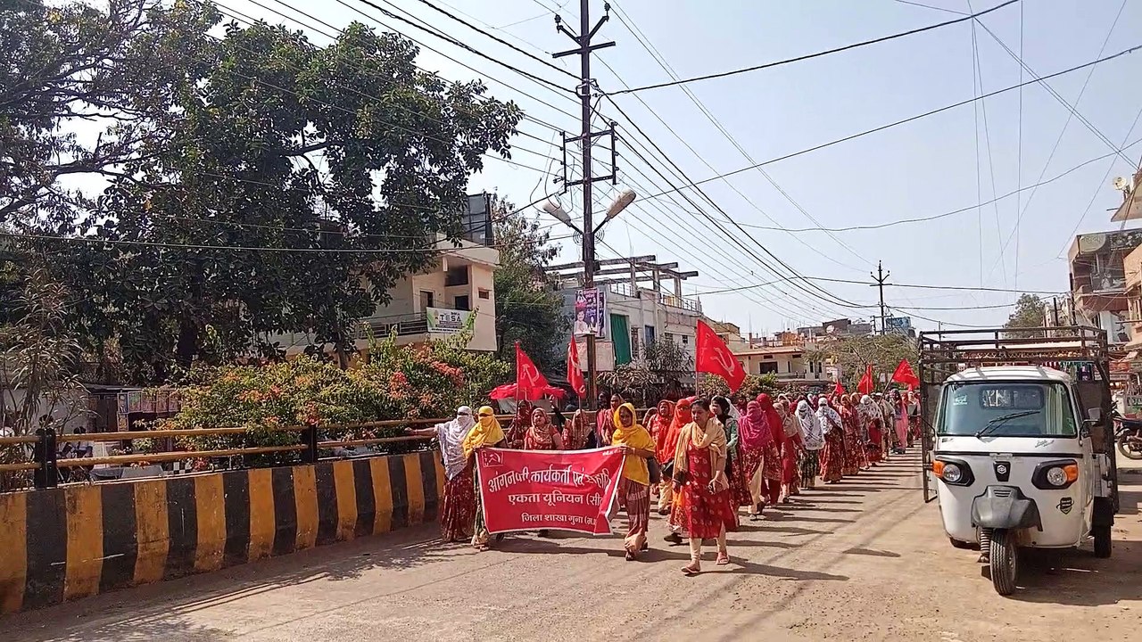 प्रदेशव्यापी हड़ताल, आंगनबाड़ी केंद्रों पर लटके रहे ताले