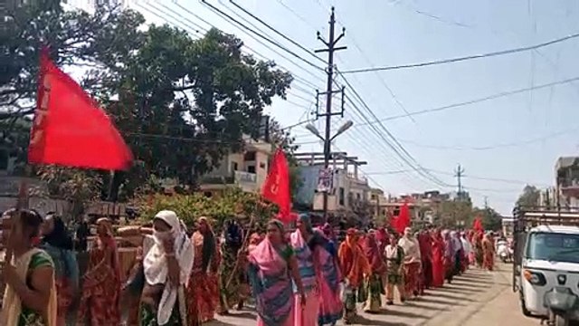 प्रदेशव्यापी हड़ताल, आंगनबाड़ी केंद्रों पर लटके रहे ताले