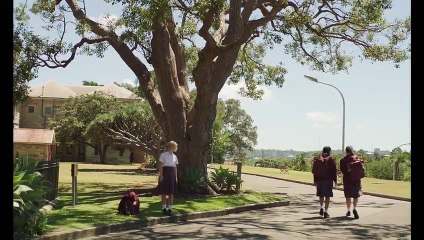 Молочные зубы | movie | 2020 | Official Trailer