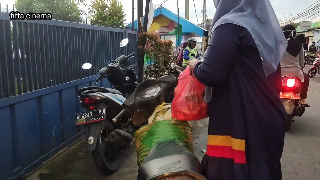Belanja di pasar landungsari malang