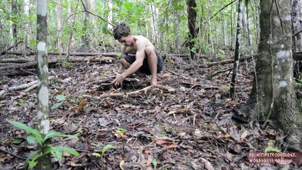 Building a tiled roof hut