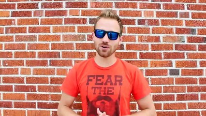 How To Kiss A Girl! Drive Thru Prank   Daily Funny   Funny Video   Funny Clip   Funny Animals